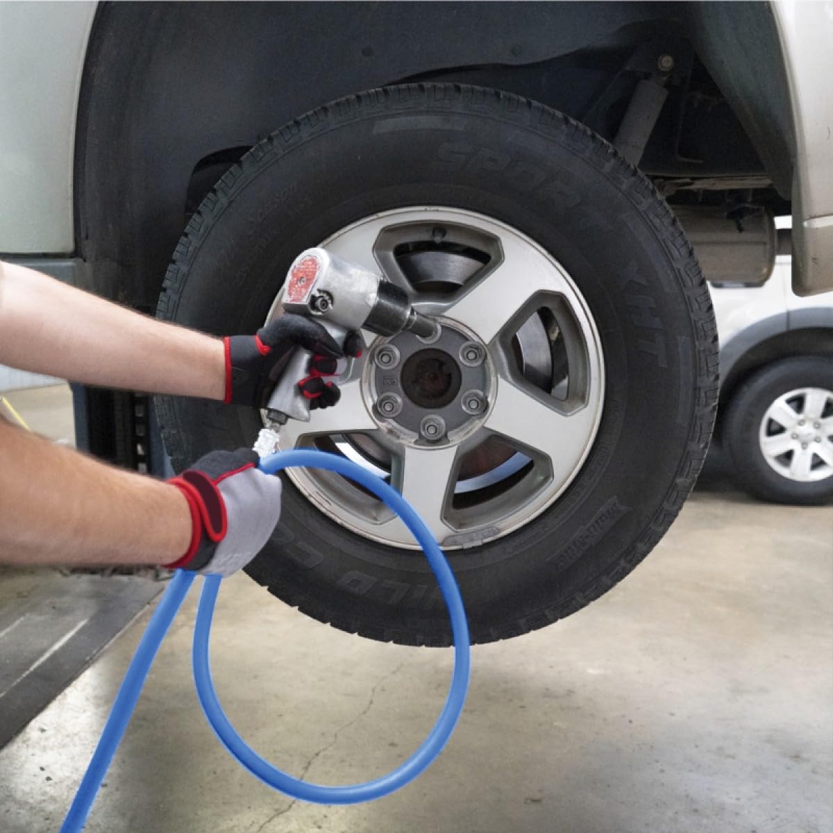 BluBird Rubber Air Hose 3/8 in. Heavy Duty 300 PSI Male NPT Polyester Woven Lightest Strongest Flexible