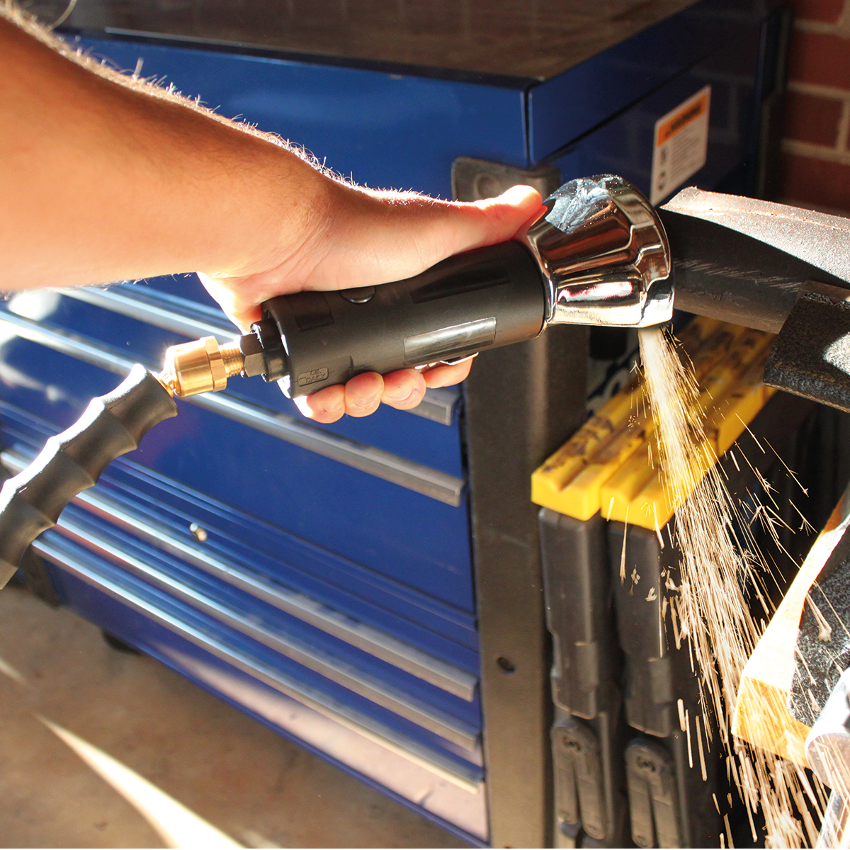 OilShield 3/8" Swivel Ball Rubber Whip Hose